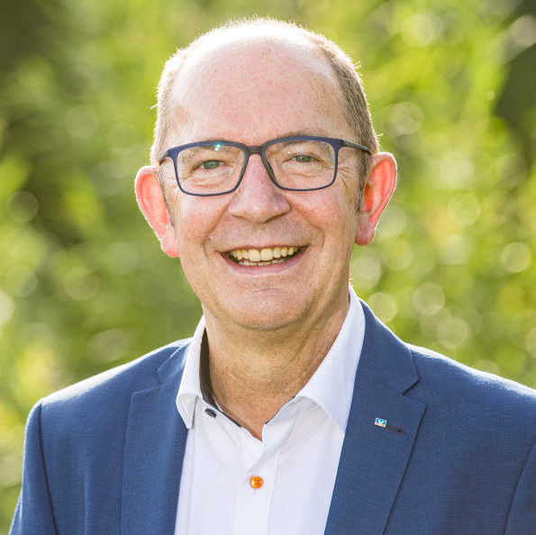 Vorstandssprecher der Volksbank Allgäu-Oberschwaben eG - Josef Hodrus Vorstandssprecher der Volksbank Allgäu-Oberschwaben eG - Josef Hodrus
